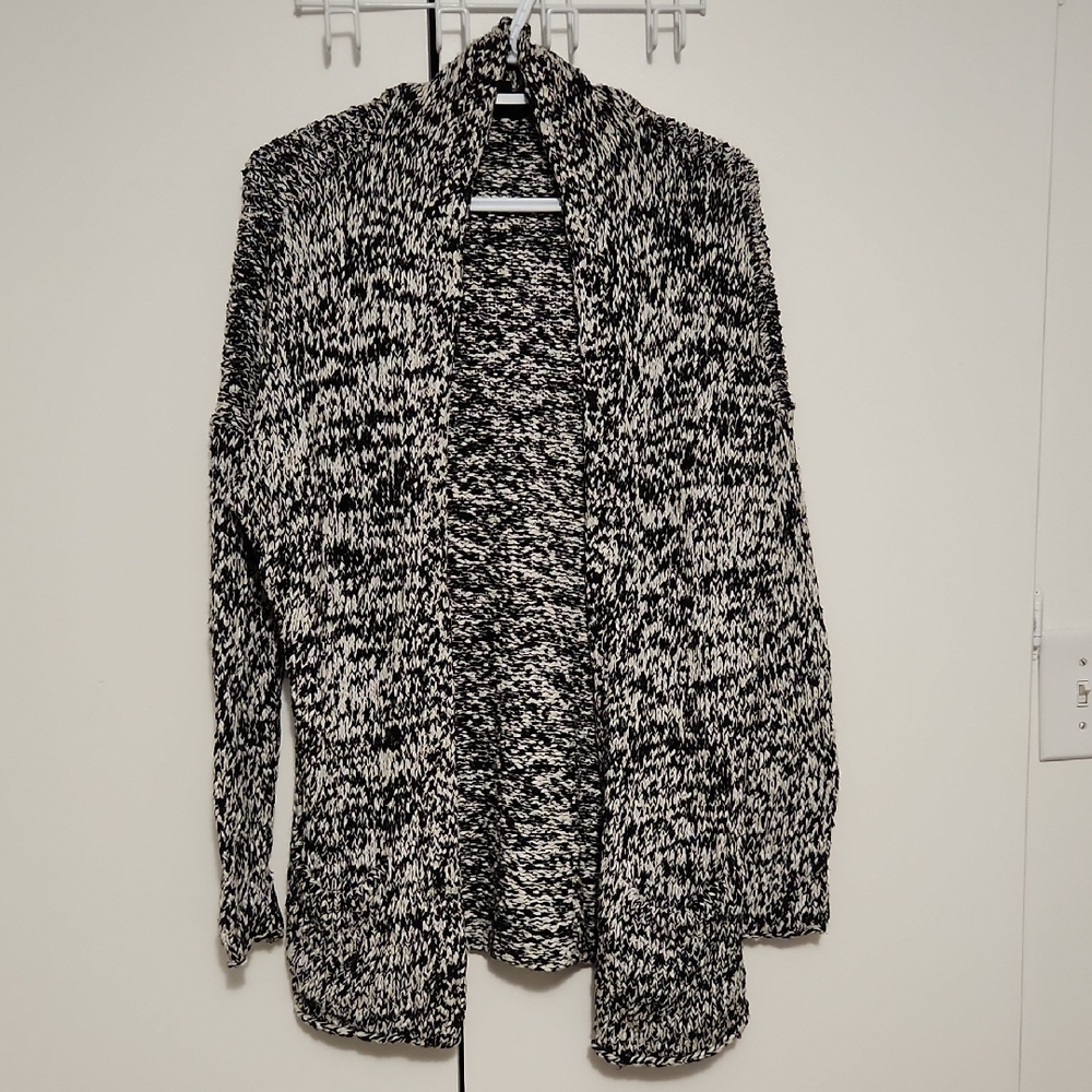 Aritzia Talula Thick Knit Marled Cardigan